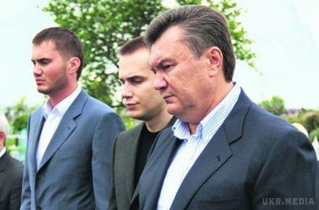 Ребята духовные, крепкие и очень основательные, - описал однажды Янукович своих детей в комментарии журналистам